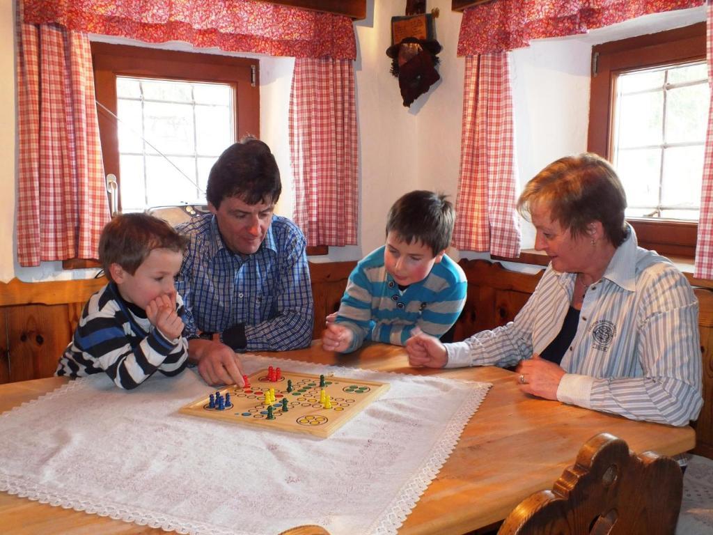 Ferienhaus "Zur Alten Schmiede" Mariahof Luaran gambar